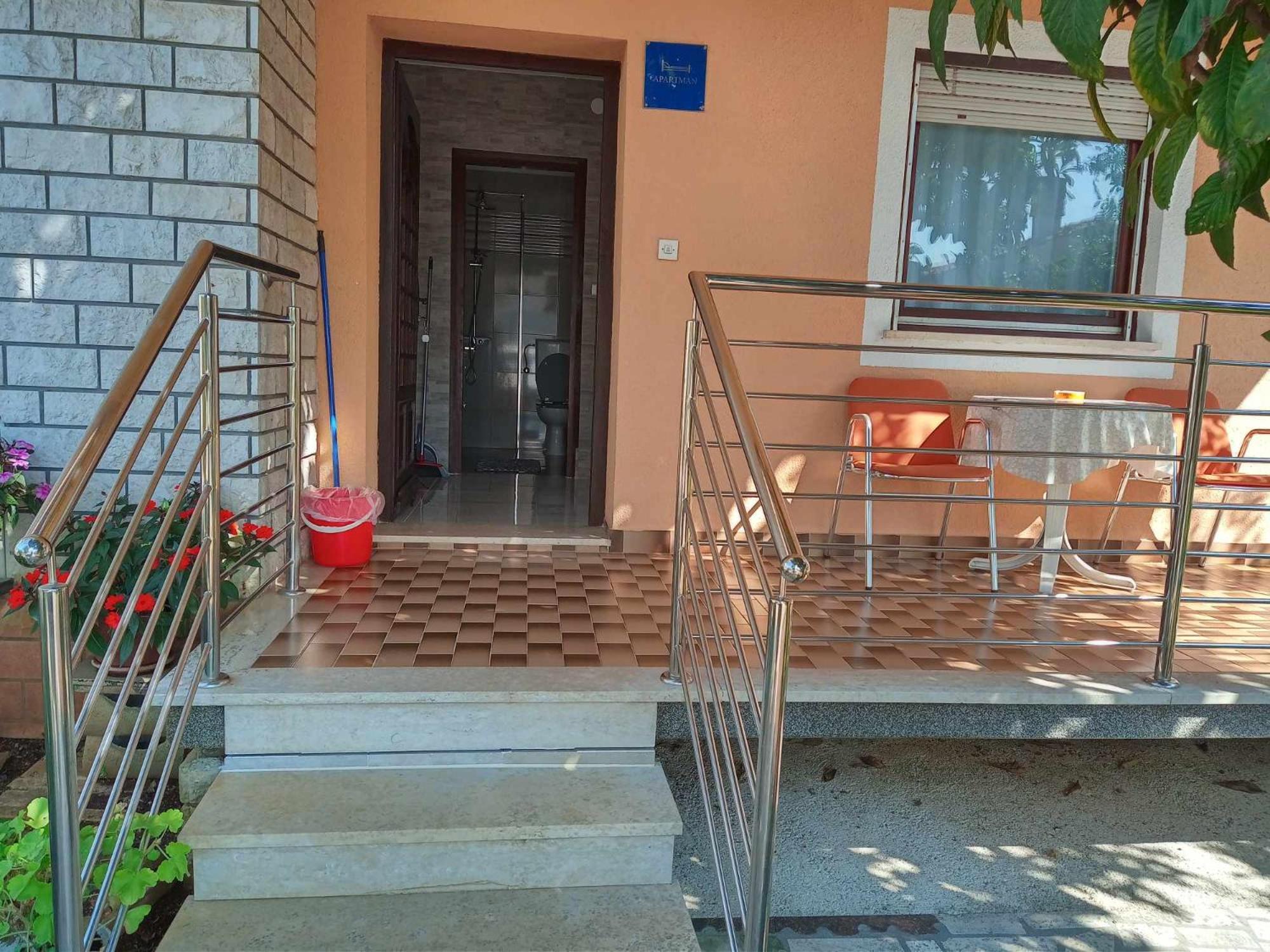 Nela Apartment *
