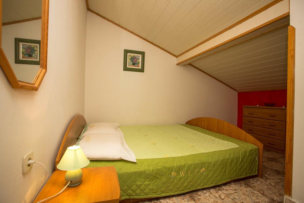 Apartment Nela Pula